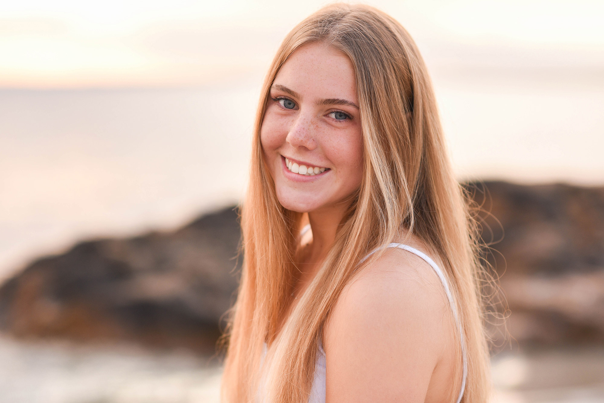 Hannah | Little Compton Senior Photo Session » Newport Portrait ...