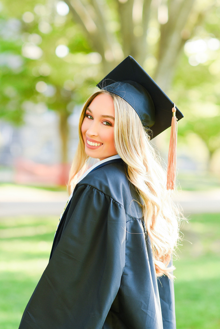 From Wolfpack to Graduates: NC State Graduation Photos | Lauren C. | Julia  Renee Photography - Julia Renee Photography